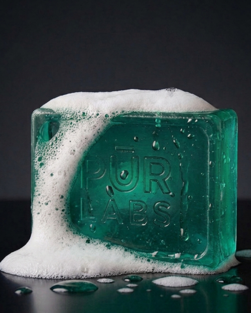 JABON ARTESANAL PERFUMADO PCFCCH — En mano